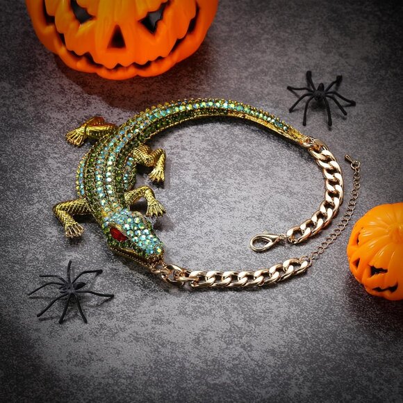 Delicate Gothic Crystal Statement Necklace - Gift-Ready in Exquisite Packaging - Picture 5 of 7